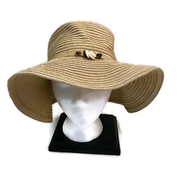New! Tan Floppy Straw Hat With Shell Disc Design - Picture 1 of 6